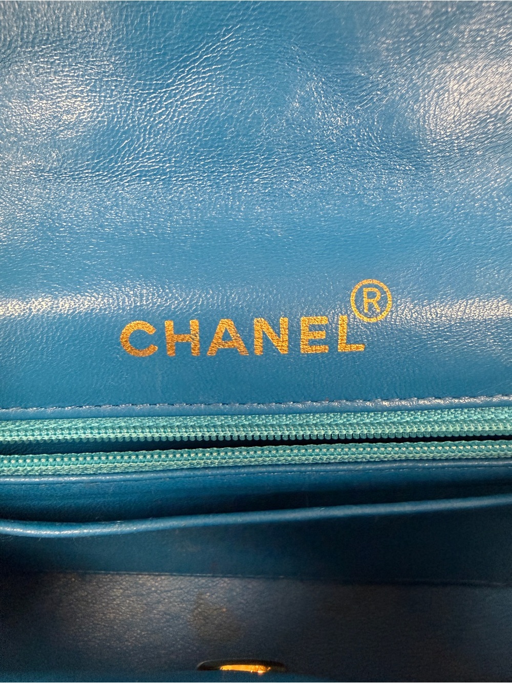 CHANEL Blue Quilted Lambskin Crossbody with Gold Chain - Picture 4 of 13